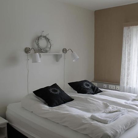 Skjaldarvik Guesthouse Акурейри Екстериор снимка