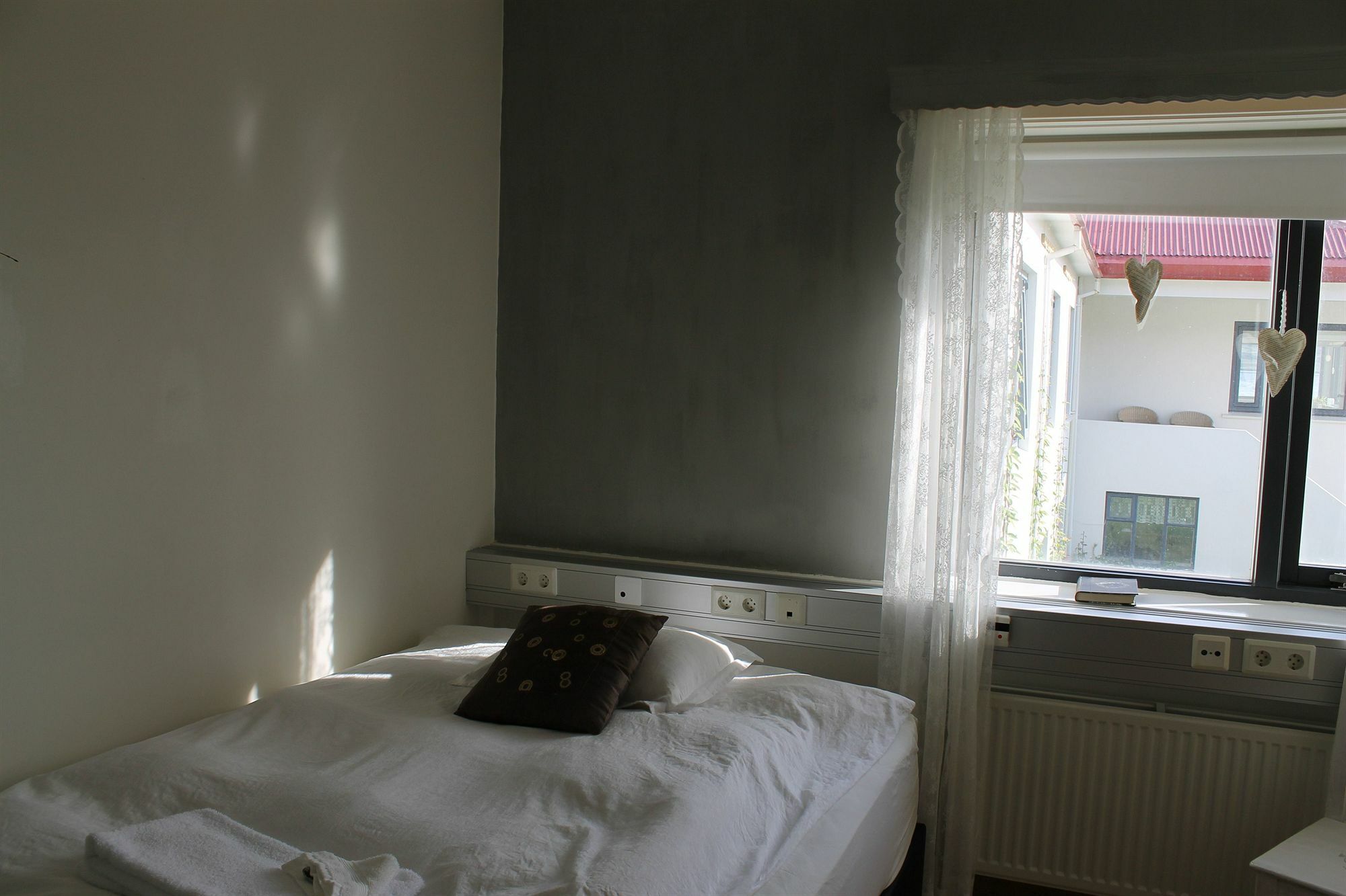 Skjaldarvik Guesthouse Акурейри Екстериор снимка